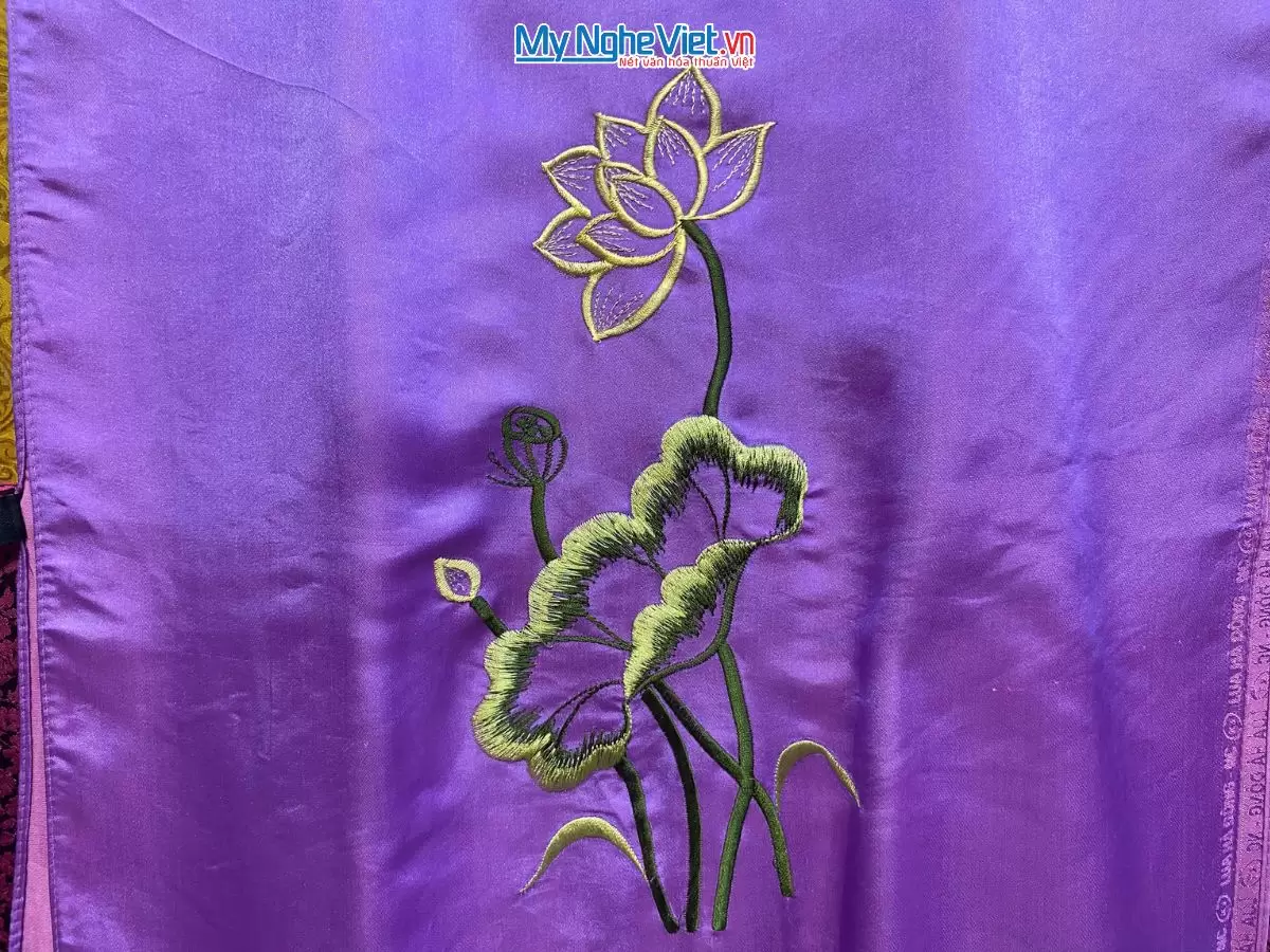 khăn lụa Hà Đông Thêu Sen MNV