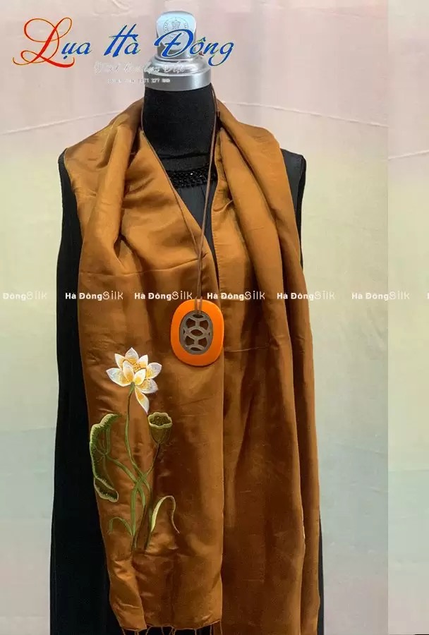 Khăn lụa choàng cổ Thêu Sen MNV-KLTA4080-12 - Ảnh 2