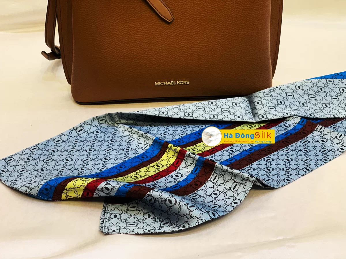 Khăn Tằm Xe 2 Họa Tiết 100% Lụa Tơ Tằm MNV-KLLS5252-13 - Ảnh 3