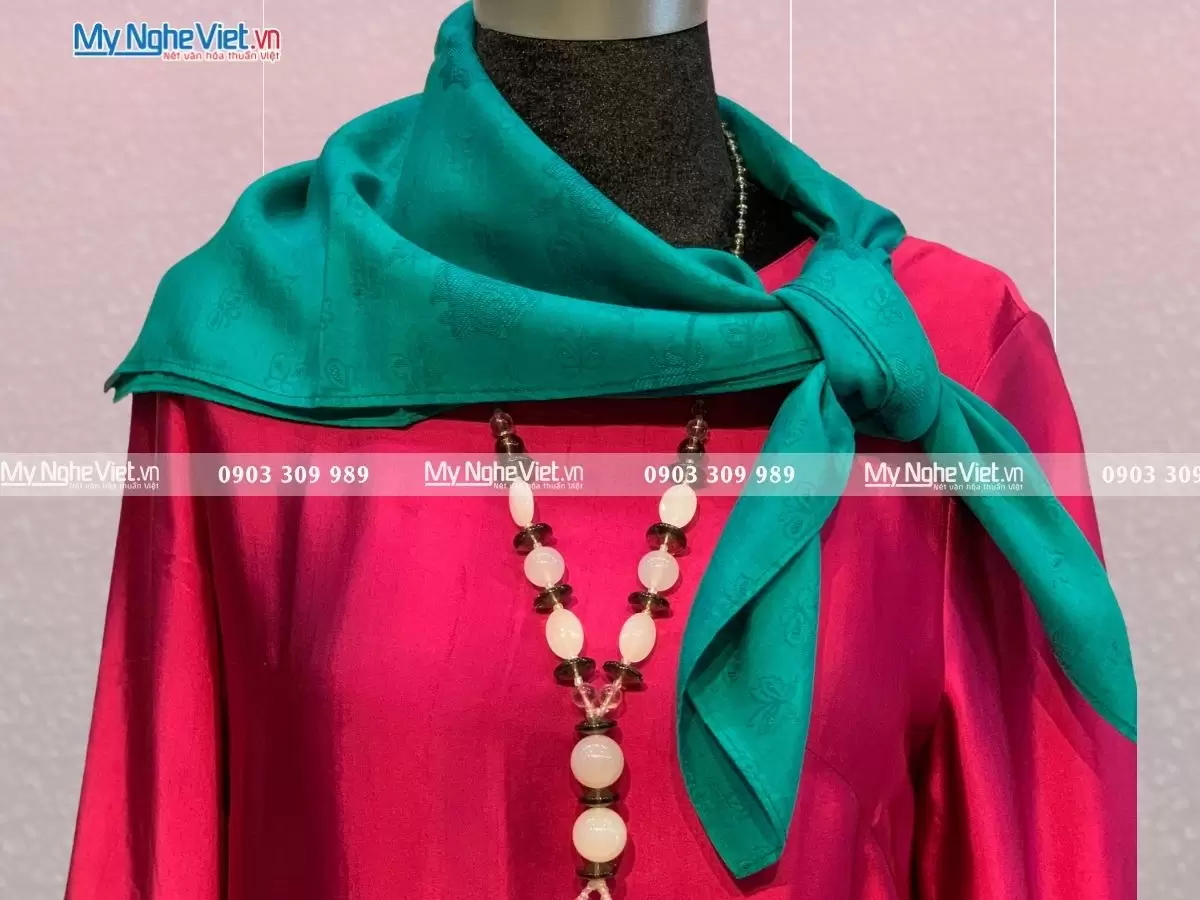 Khăn Lụa Vân Màu Xanh MNV-KLNL7878