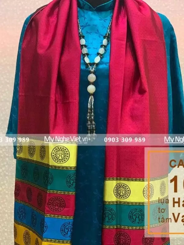 Khăn Lụa Họa Tiết Văn Miếu Quốc Tử Giám MNV-KLLS36180-10