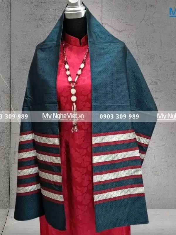 Khăn Choàng Cổ Lụa Nam Tằm Xe Màu Xanh Đậm KLLS3817-3.1