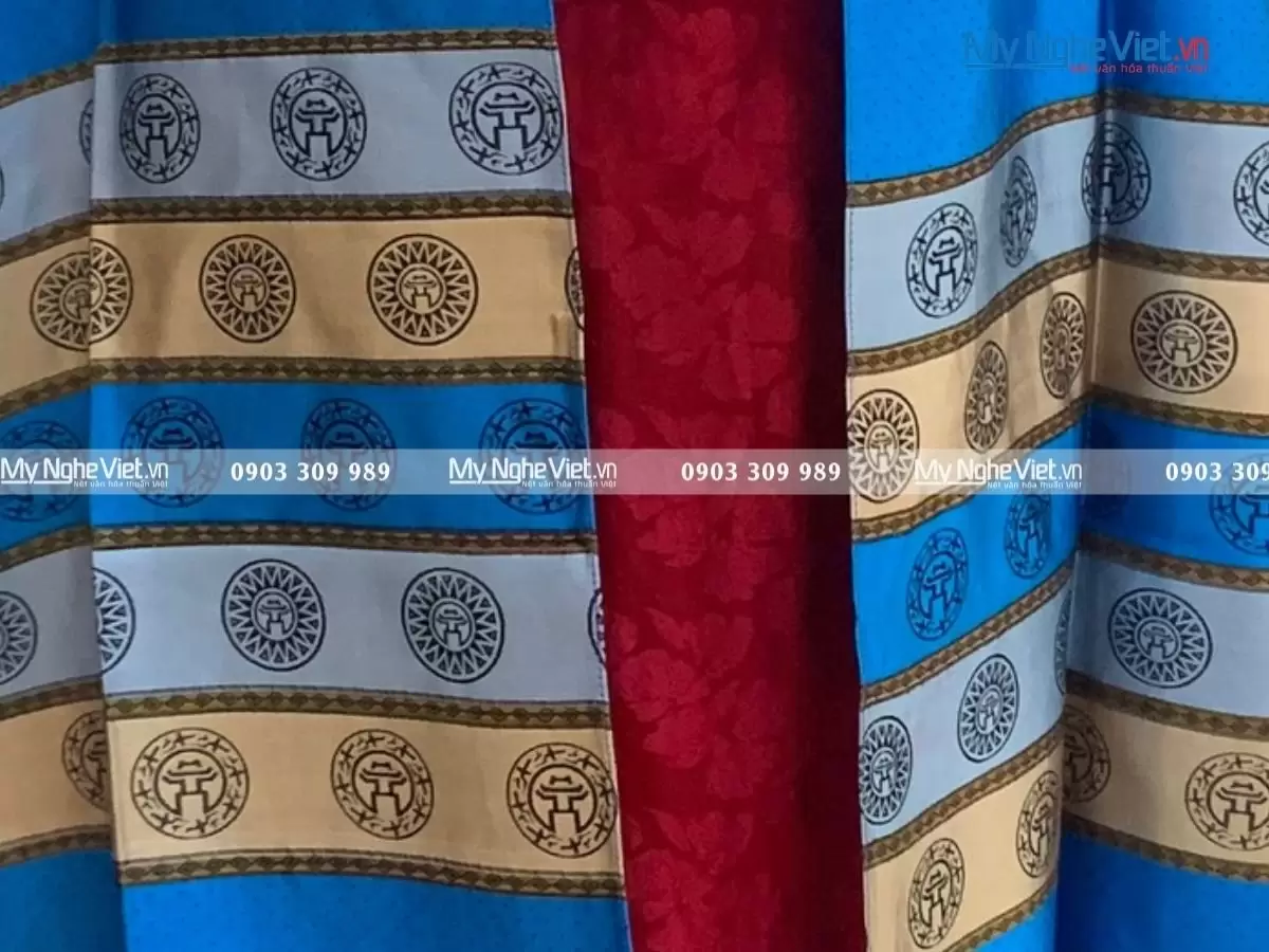 Khăn Lụa Họa Tiết Văn Miếu Quốc Tử Giám MNV-KLLS36180-2.1 - Ảnh 4