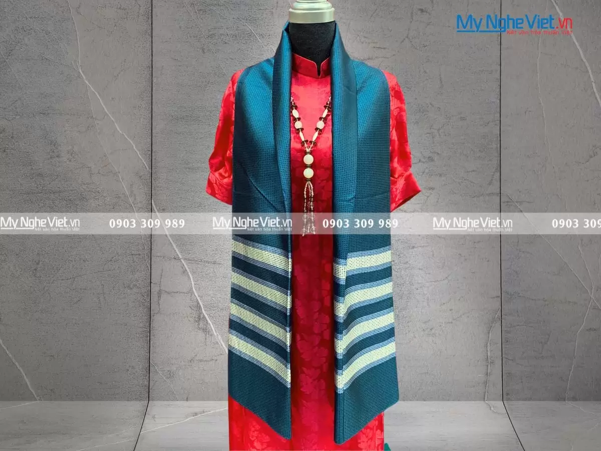 Khăn Choàng Cổ Lụa Nam Tằm Xe Màu Xanh MNV-KLLS3817-3