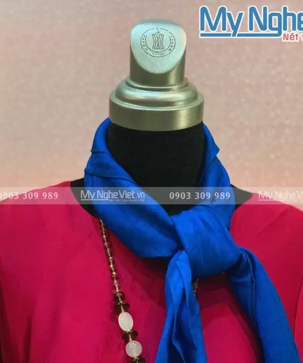 khăn lụa vân vuông