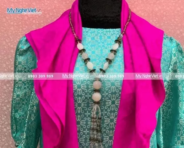 Khăn quàng cổ lụa vân