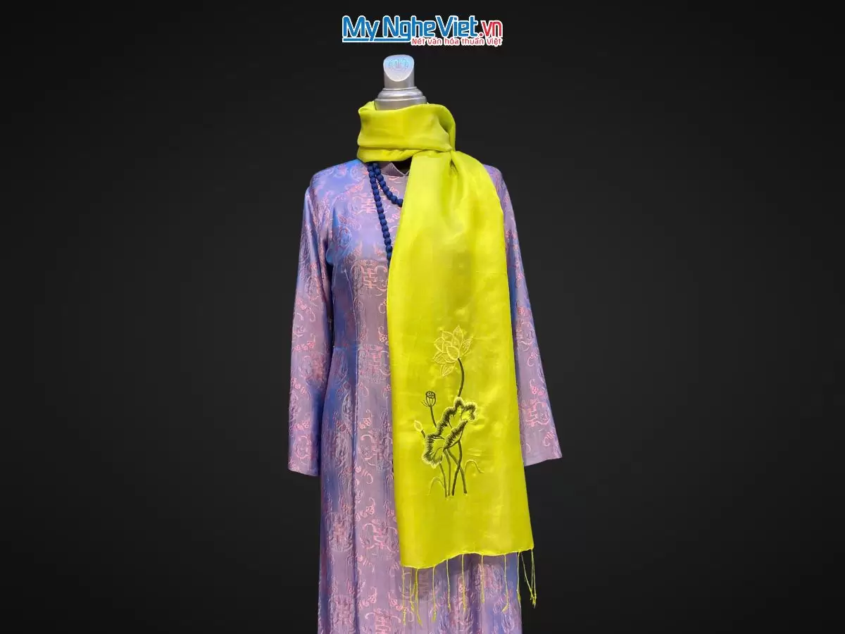 khăn lụa Hà Đông Thêu Sen MNV