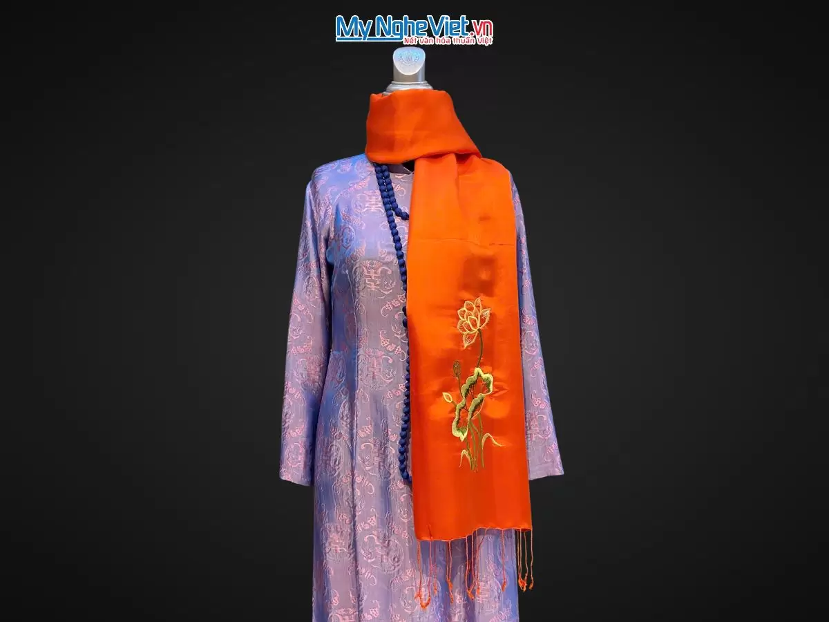 khăn lụa Hà Đông Thêu Sen MNV