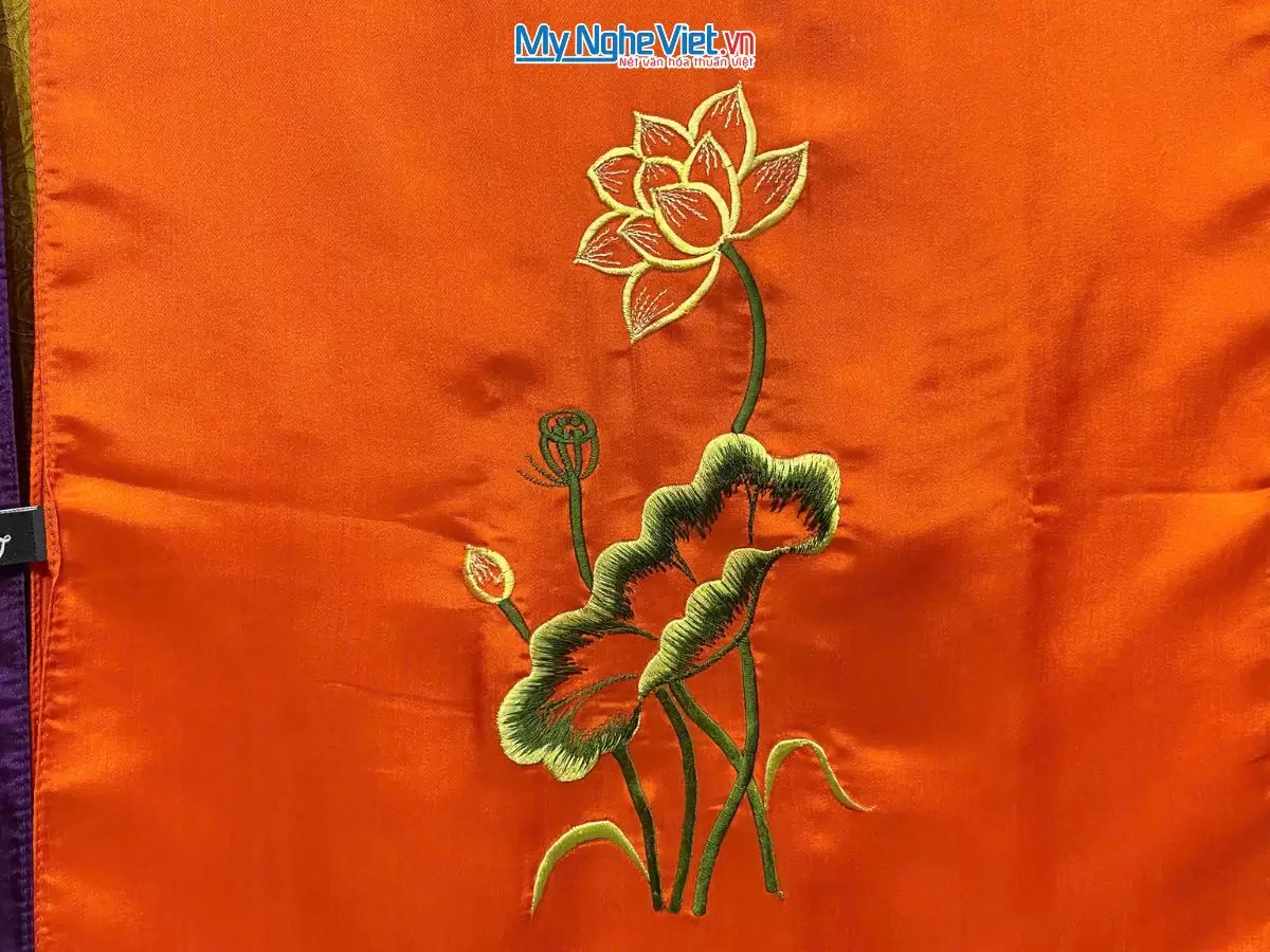 khăn lụa Hà Đông Thêu Sen MNV màu cam