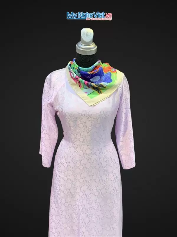 Khăn Lụa Vuông Họa Tiết