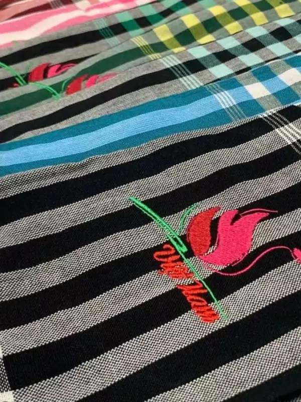 Khăn rằn Nam Bộ đủ màu