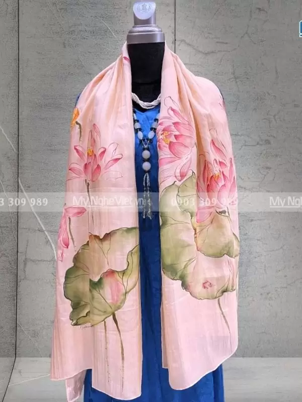khăn lụa tơ tằm vẽ sen