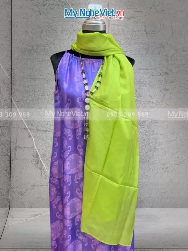 khăn choàng cổ lụa