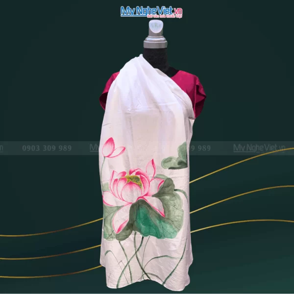 Khăn lụa vẽ sen hồng