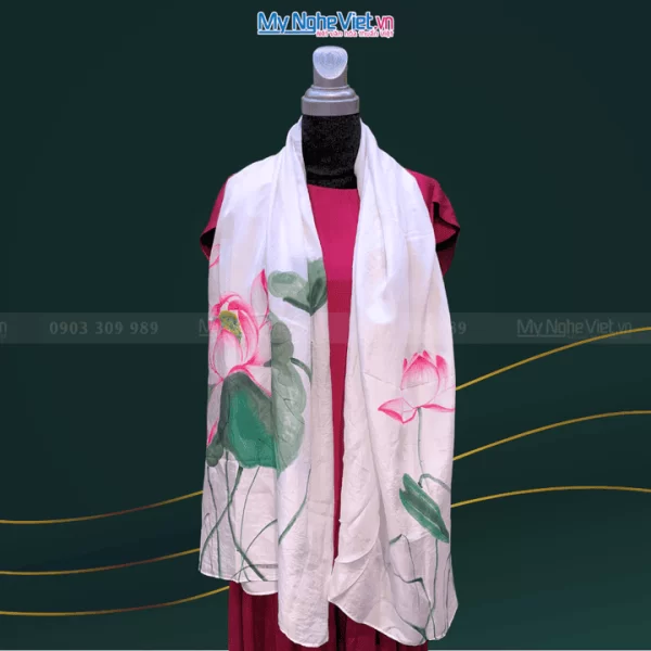 Khăn lụa vẽ sen hồng