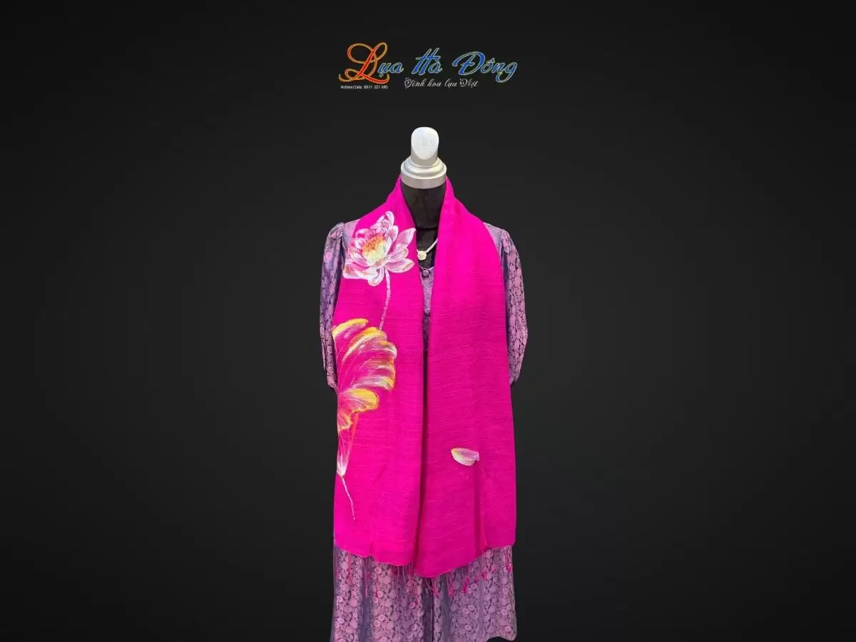 Khăn lụa Đũi tím hồng vẽ sen 100% silk 80x180 tua rua KLTA80180/6 - Ảnh 4