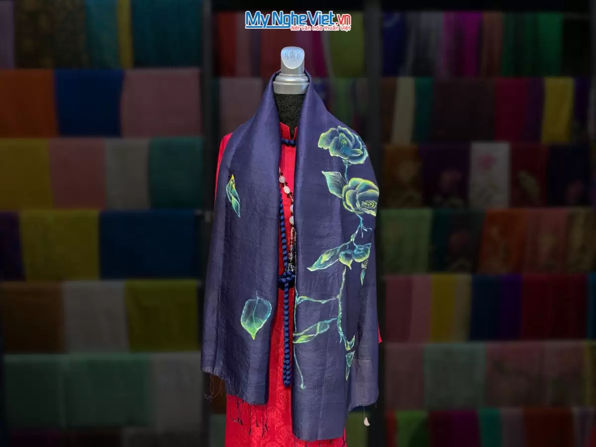 Khăn lụa Hà Đông Vẽ Hoa
