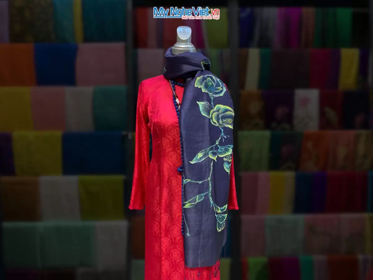 Khăn lụa Hà Đông Vẽ Hoa