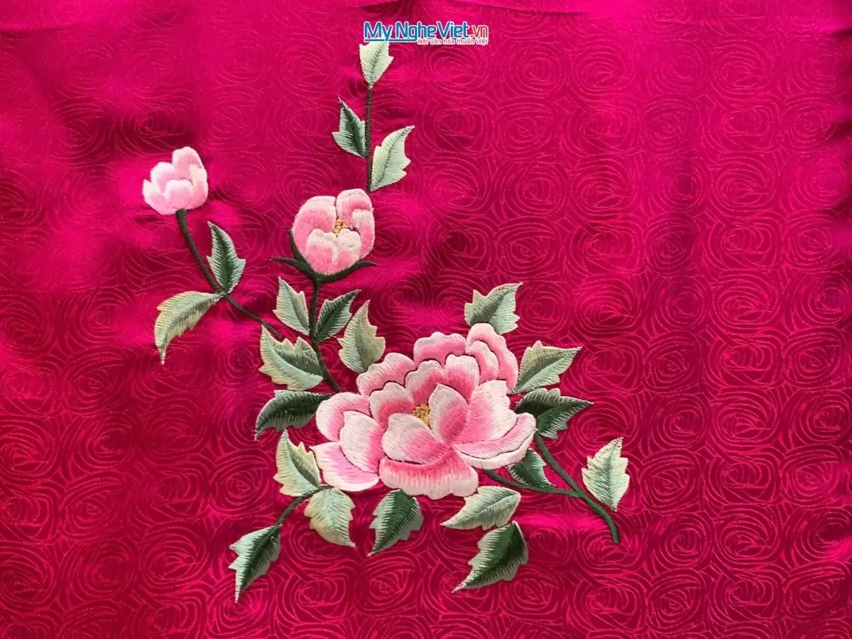 Khăn Lụa Thêu Hoa Hoa Xoáy Hồng Sen