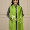 Khăn lụa tơ tằm thêu hoa