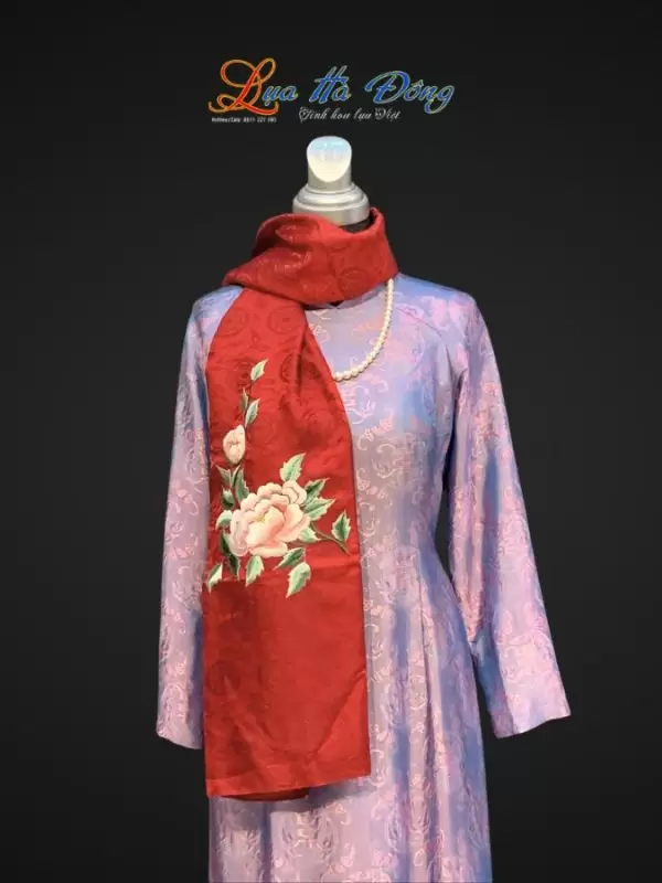 Khăn lụa thêu hoa hoa hồng đỏ họa tiết trống đồng màu đỏ 43x196cm MNV-KLTA43196