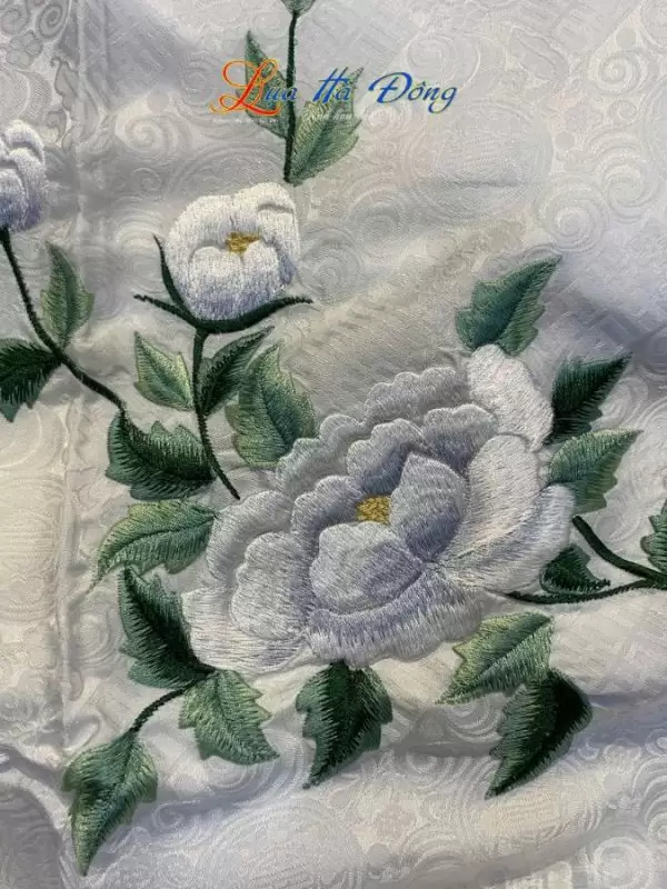 Alternative view of Khăn lụa thêu hoa hồng họa tiết song hỷ màu trắng 43x196cm MNV- KLTA43196-2