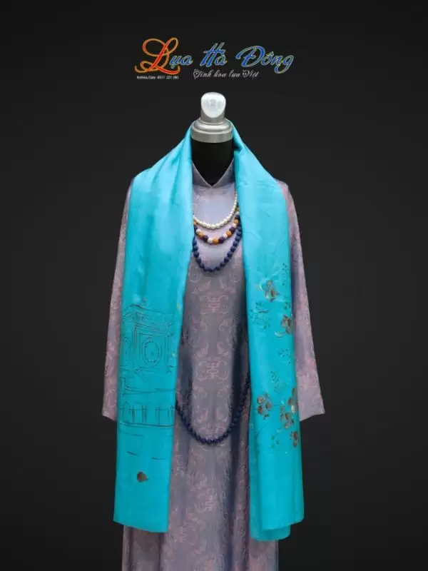 Khăn lụa tơ tằm vẽ chợ Bến Thành MNV-PT70180/10.5-1