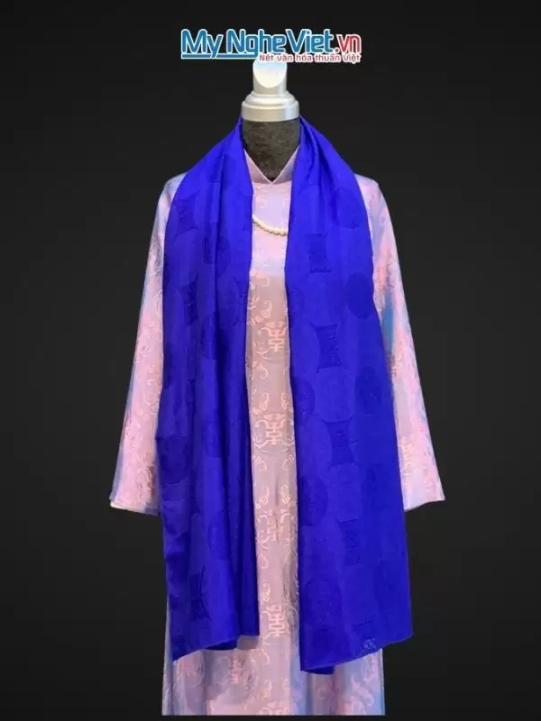 Alternative view of Khăn lụa vân cổ chiện thọ màu xanh coban - Lụa Hà Đông 80x180cm KLNL89-3