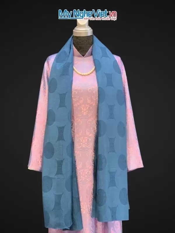 Alternative view of Khăn lụa vân cổ chiện thọ màu xanh dương - Lụa Hà Đông 80x180cm KLNL89-5