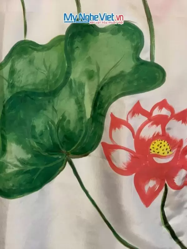 Alternative view of Khăn lụa vẽ tay hoa sen nhiều mẫu 60x180 KLNL003