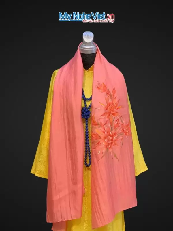 Khăn lụa tơ tằm vẽ tay 1 đầu may tay 70x180 PT70180T1-3