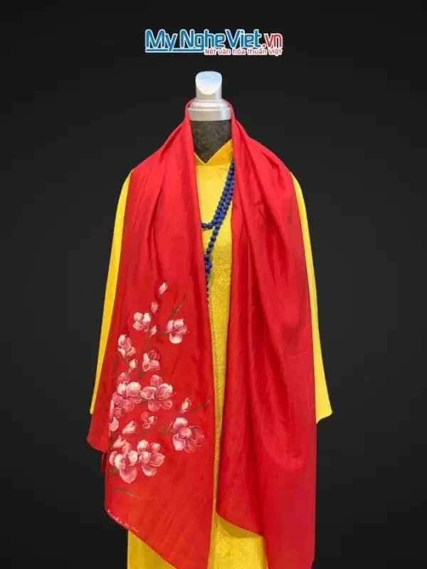 Alternative view of Khăn lụa tơ tằm vẽ tay hoa nền đỏ 70x180 PT70180T2