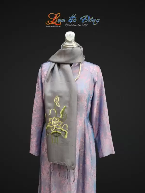 Khăn thêu sen vàng màu xám 40x80 - MNVKLTA4080-1