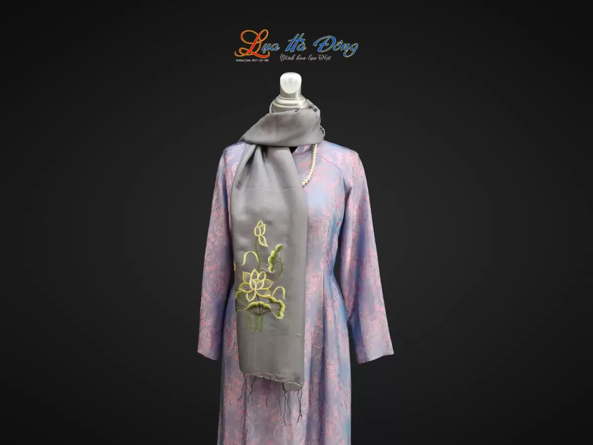 Khăn thêu sen vàng màu xám 40x80 - MNVKLTA4080-1