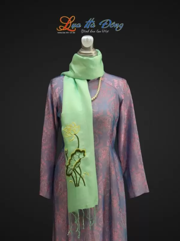 Khăn thêu sen vàng màu xanh ngọc 40x80 - MNVKLTA4080-2