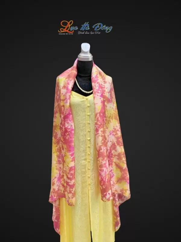 khan-tam-loang-nhieu-mau