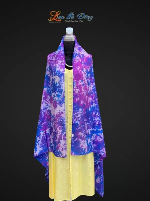 khan-tam-loang-nhieu-mau