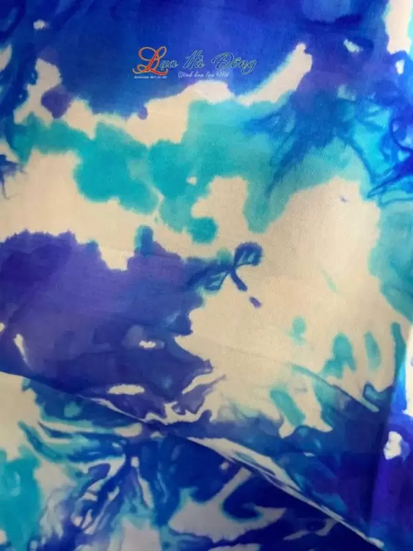 khan-tam-loang-nhieu-mau