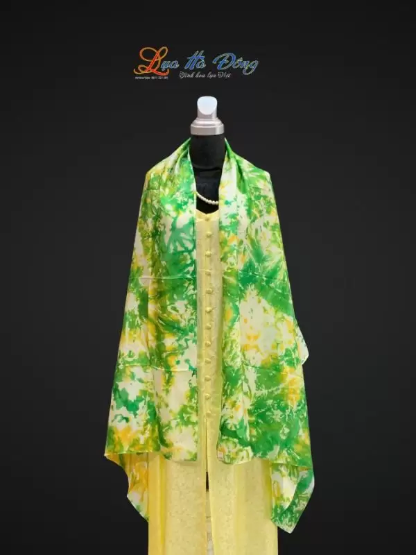 khan-tam-loang-nhieu-mau