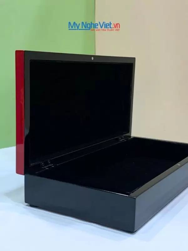 Combo Hộp sơn mài và khăn lụa Hà Đông