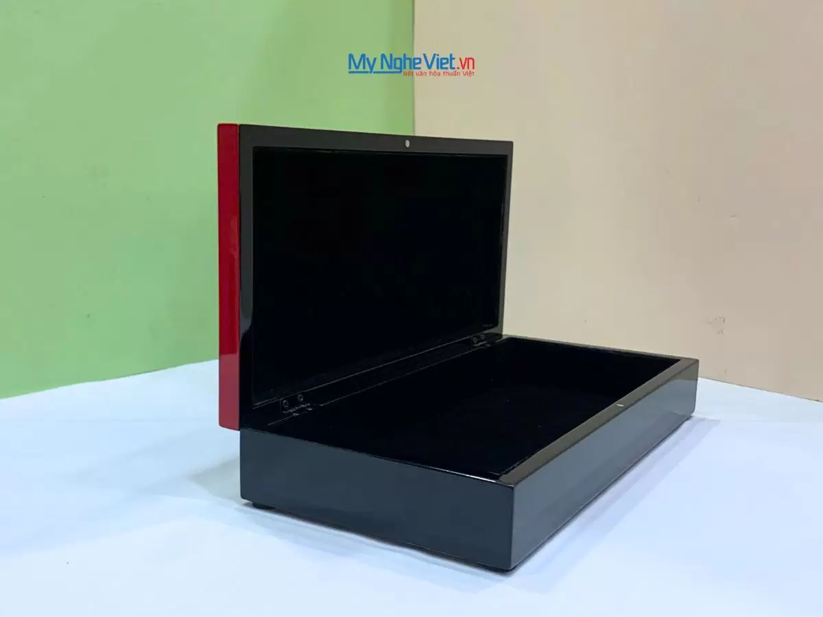 Combo Hộp sơn mài và khăn lụa Hà Đông