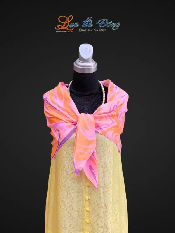 Khăn Lụa Tơ Tằm Vẽ Thủy Ấn