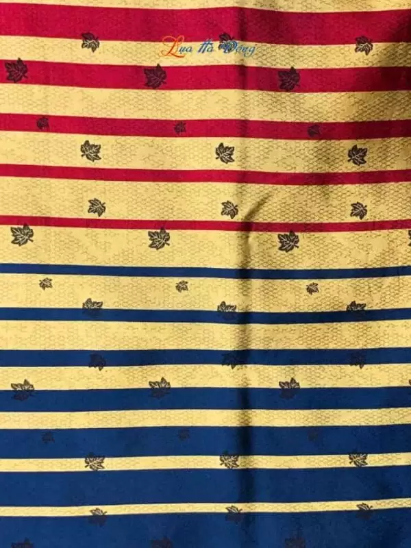 Khăn Lụa Lá Dâu