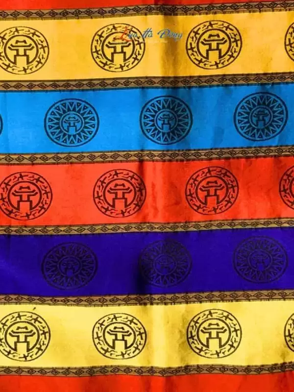 Khăn Lụa trống đồng Văn Miếu Quốc Tử Giám nền đỏ cam