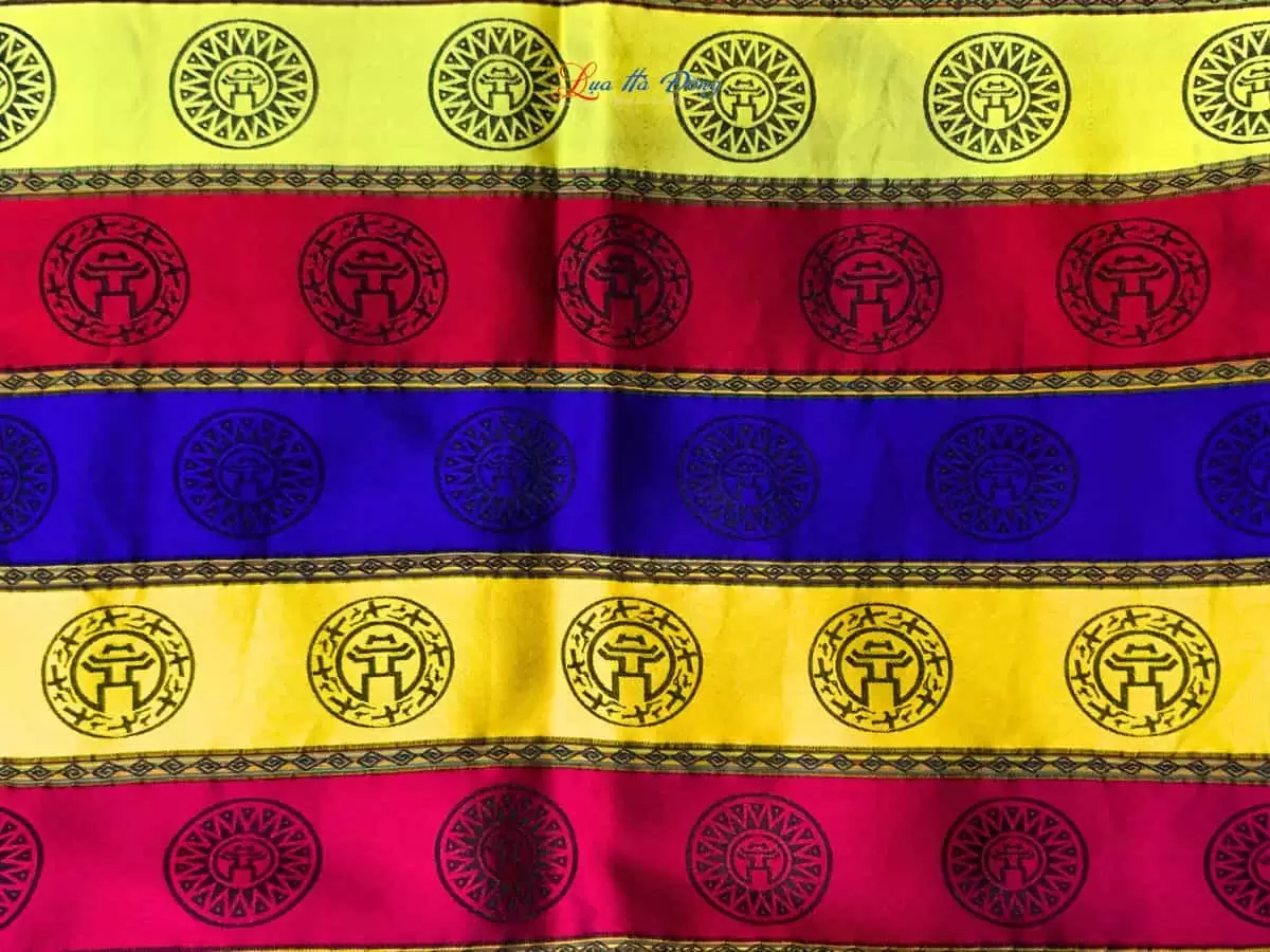 Khăn Lụa Cổng Làng Hà Đông