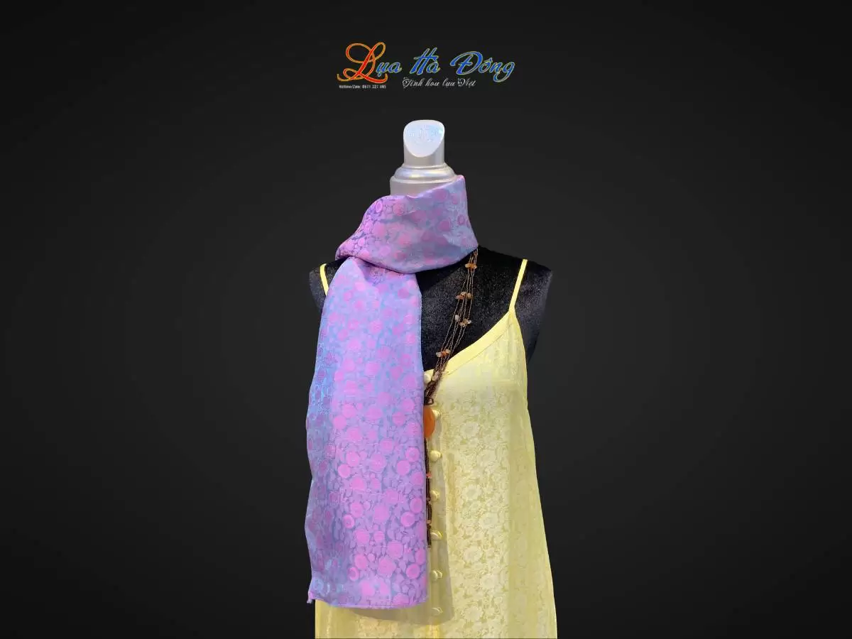 Khăn lụa dài họa tiết hồng thọ hồng xanh