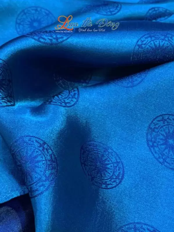 Khăn lụa dài họa tiết trống đồng nhỏ