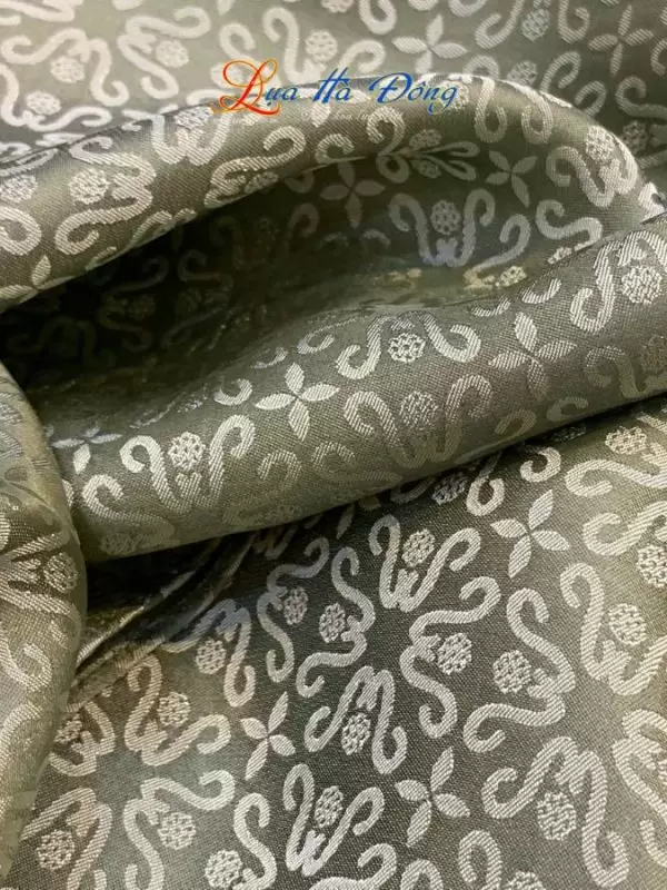 Khăn lụa dài họa tiết hoa thị xanh rêu