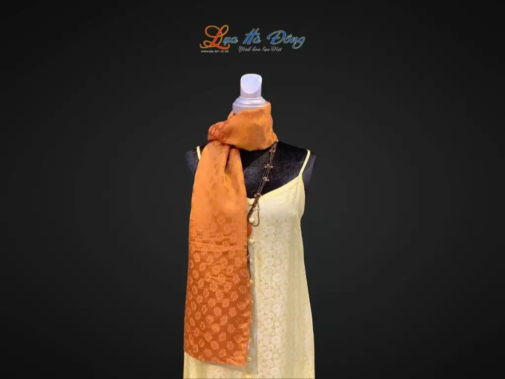 Khăn lụa dài họa tiết hoa đào vàng đồng