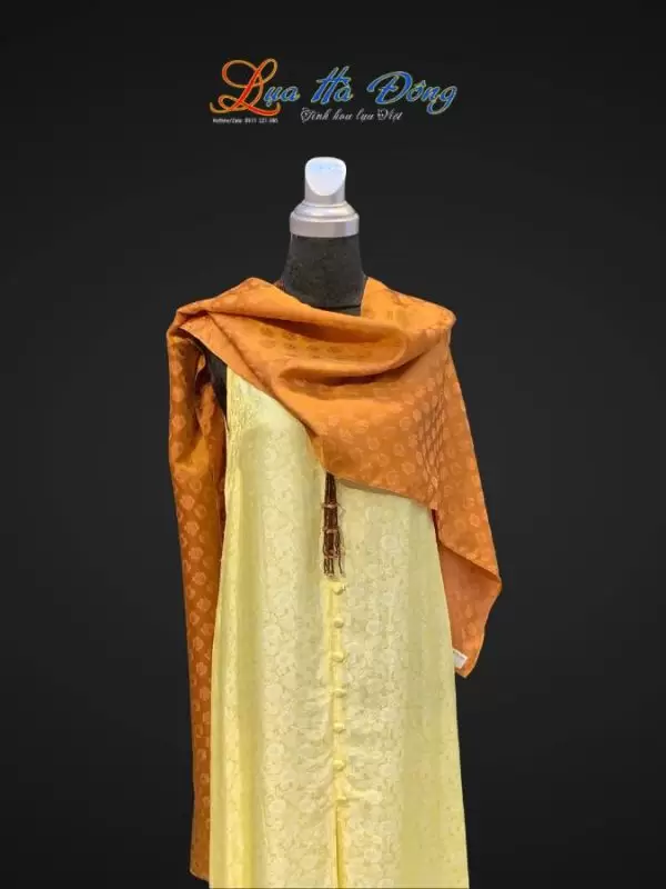 Khăn lụa dài họa tiết hoa đào vàng đồng